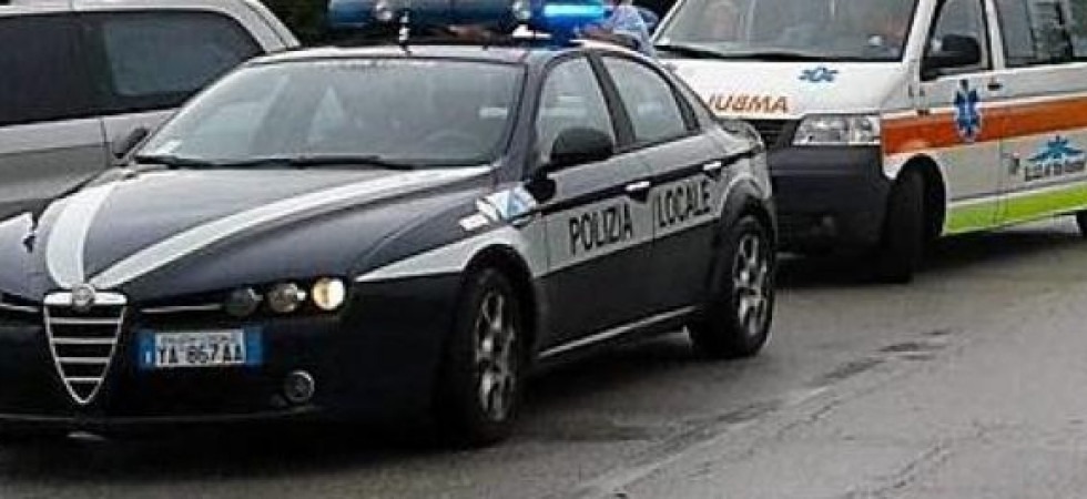 Malore dopo l'incidente, 33enne si accascia a terra davanti ai genitori