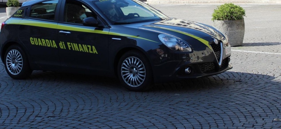 Riceve il Reddito di cittadinanza'' ma aveva parecchie case sulle colline toscane