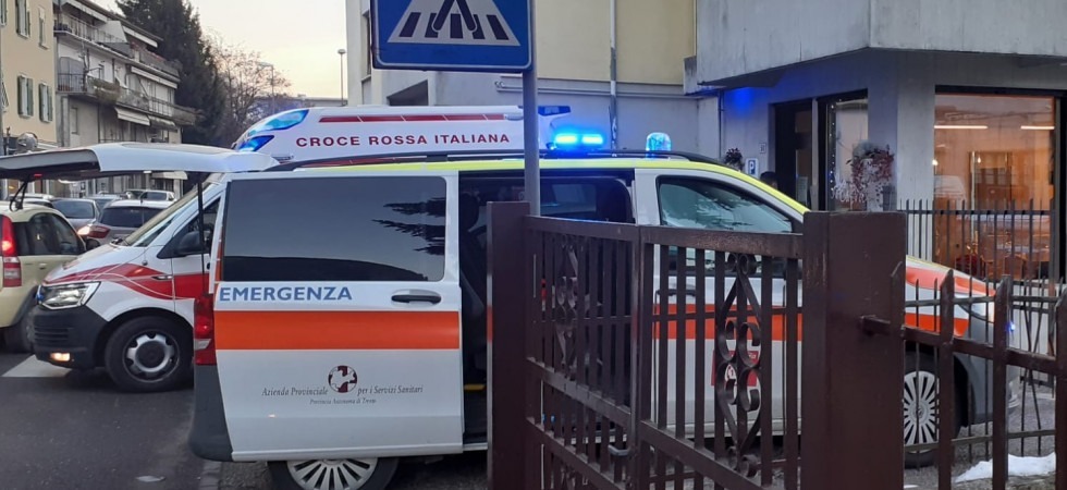 Investita una donna, strada bloccata ai Solteri