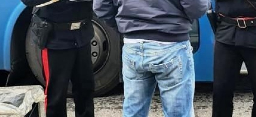 Senza green pass alla guida di un pullman per turisti, multato un autista e il datore di lavoro