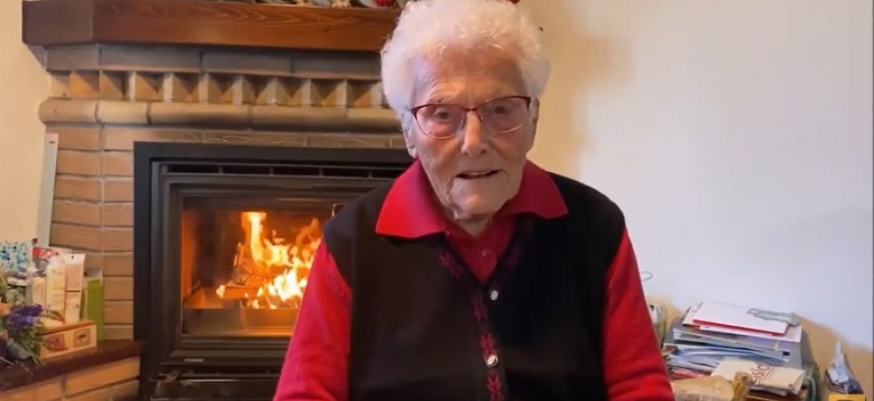 Covid19, nonna Corinna ha 102 anni: A chi dice: sei matta a vaccinarti, io rispondo siete matti voi a non farlo''