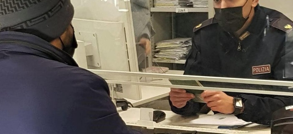 Va in questura per il permesso di soggiorno e presenta documenti falsi: 40enne arrestato