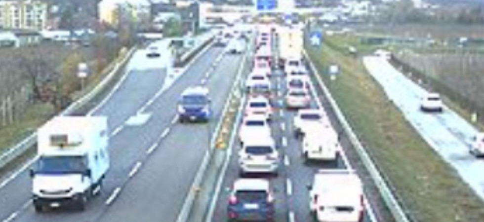 Trento, tamponamento in tangenziale