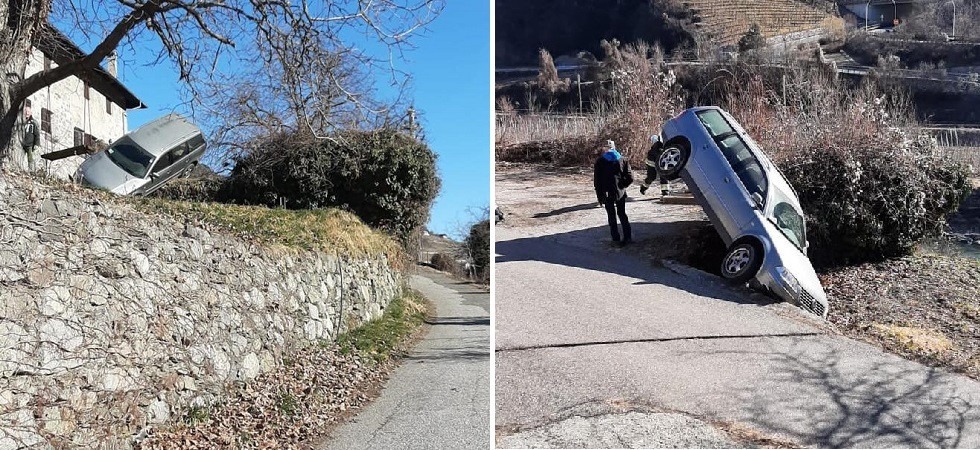 Sbaglia la manovra e l'auto si sbilancia e rimane in bilico sulla scarpata