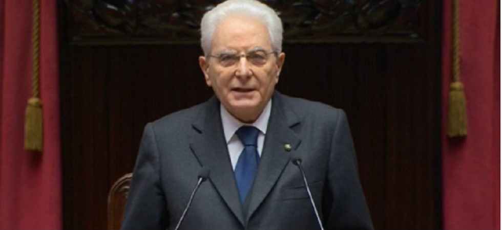Iniziato il Mattarella bis, un lungo discorso tra applausi e standing ovation