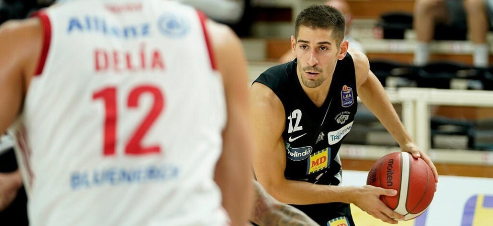 Foto Aquila Basket Basket Serie A, vittoria al cardiopalma per Trento trascinata da un super Flaccadori