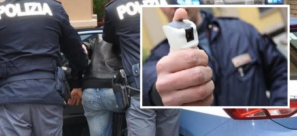 Trovato a spacciare aggredisce una poliziotta e la colpisce allo sterno: 30enne fermato con lo spray al peperoncino