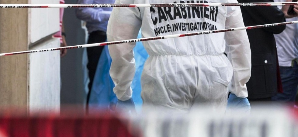 Tragedia in casa, moglie e marito trovati senza vita