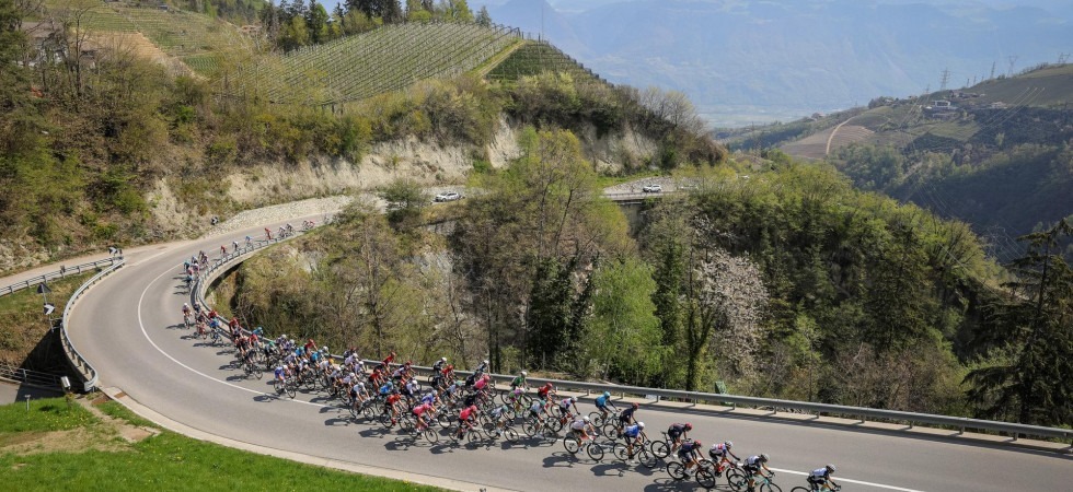 Al via il Tour of the Alps, dal Passo del Brocon a Canal San Bovo e dal Passo Rolle a Primiero ecco tutte le strade chiuse