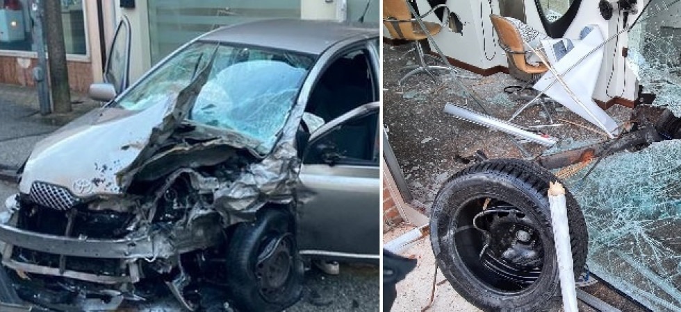 Si scontra con una macchina, sfonda una vetrina, danneggia un altro mezzo parcheggiato e poi scappa prima dell'arrivo dei