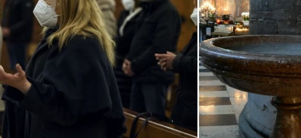 Norme anti-covid, resta l'obbligo di mascherina a messa e le acquasantiere rimangono vuote
