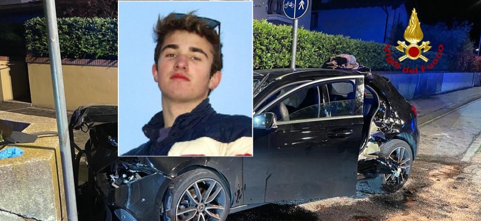 L'auto esce di strada e si schianta contro un muro: Giacomo, 20 anni, non ce l'ha fatta