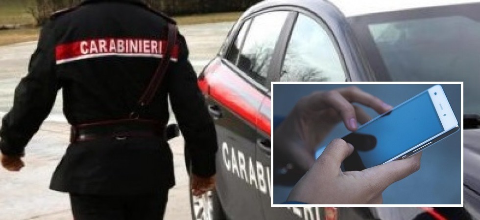 Ruba il cellulare all'amica 16enne a bordo del treno e poi scappa in pullman: nei guai un ragazzo di 19 anni