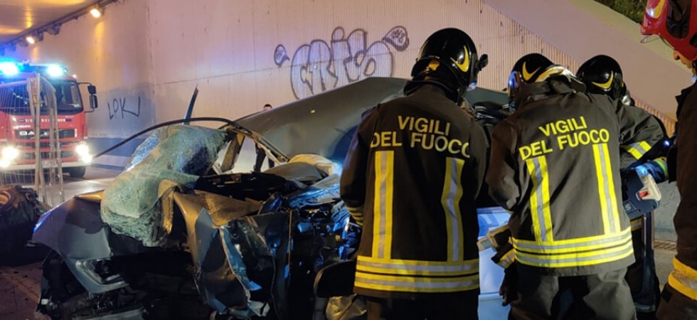 Terribile schianto contro un cantiere stradale, ha perso la vita un ragazzo di soli 28 anni