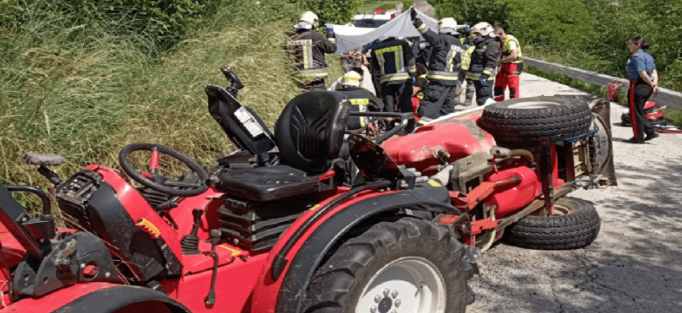 Sta spargendo pesticidi ma sbaglia manovra e si ribalta finendo sotto il trattore, in gravi condizioni un agricoltore