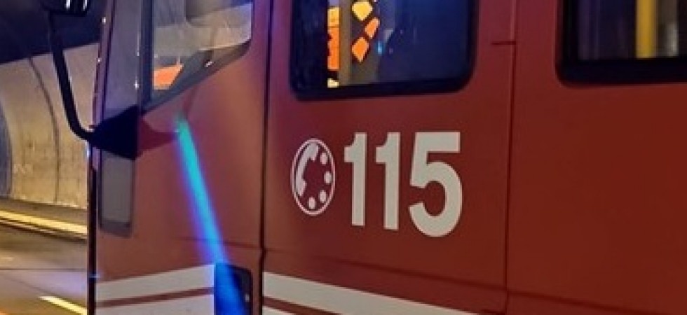 Rallentamenti in galleria a Martignano, principio d'incendio per un mezzo pesante