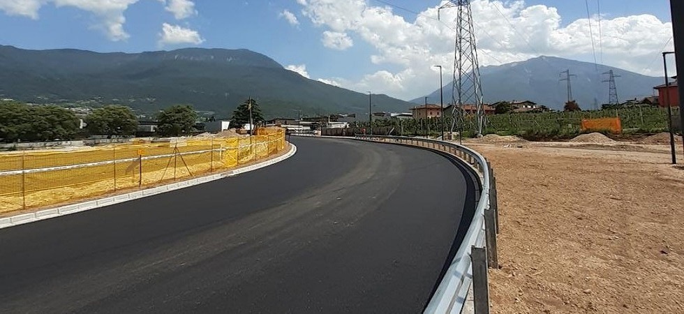 Lavori sulla Sp 90: chiusura temporanea per la strada a Ravina