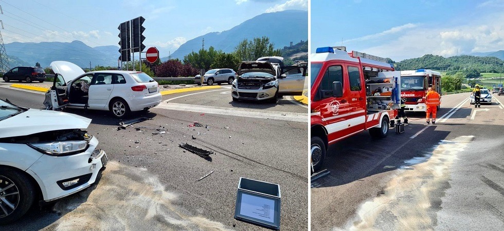 Schianto tra 3 veicoli sulla Mebo: gravi danni alle vetture, sanitari e vigili del fuoco sul posto
