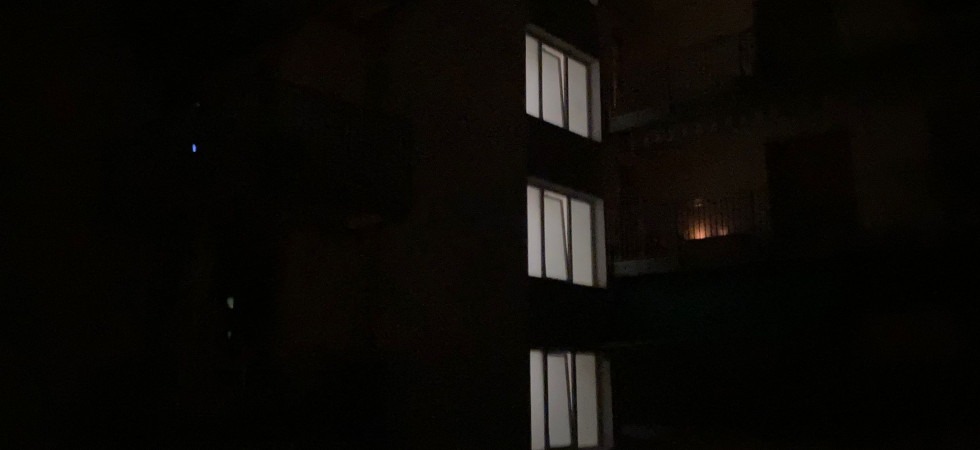 Un quartiere resta al buio, blackout in diverse abitazioni di Trento e tecnici al lavoro per ripristinare l'elettricità
