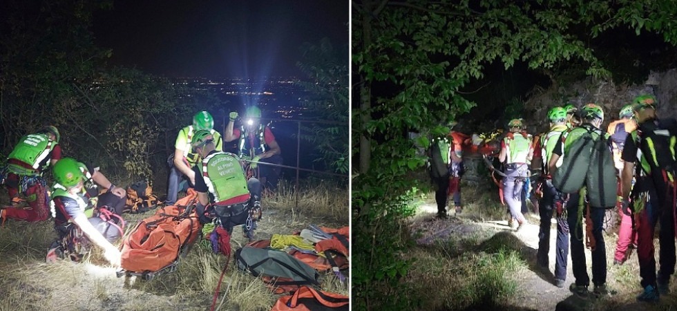 Free climber perde l'equilibrio sulla parete e sbatte violentemente contro le rocce