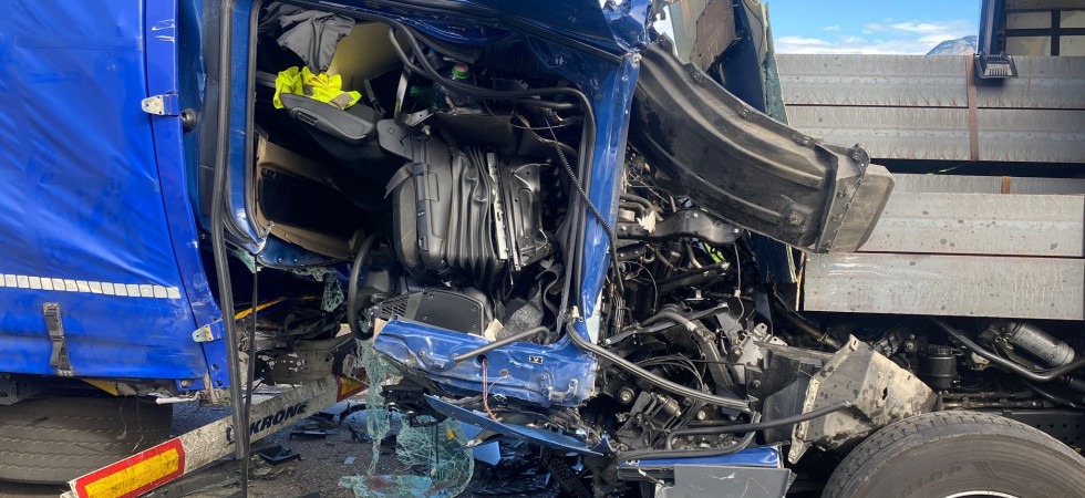 Tamponamento a catena in A22, tre camion coinvolti