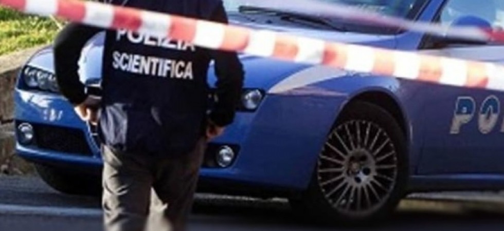 Donna di 42 anni uccisa a colpi di pistola, aveva appena accompagnato i figli a scuola