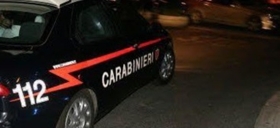 Tragico incidente nella notte: un'auto finisce nel lago di Garda, morto un uomo