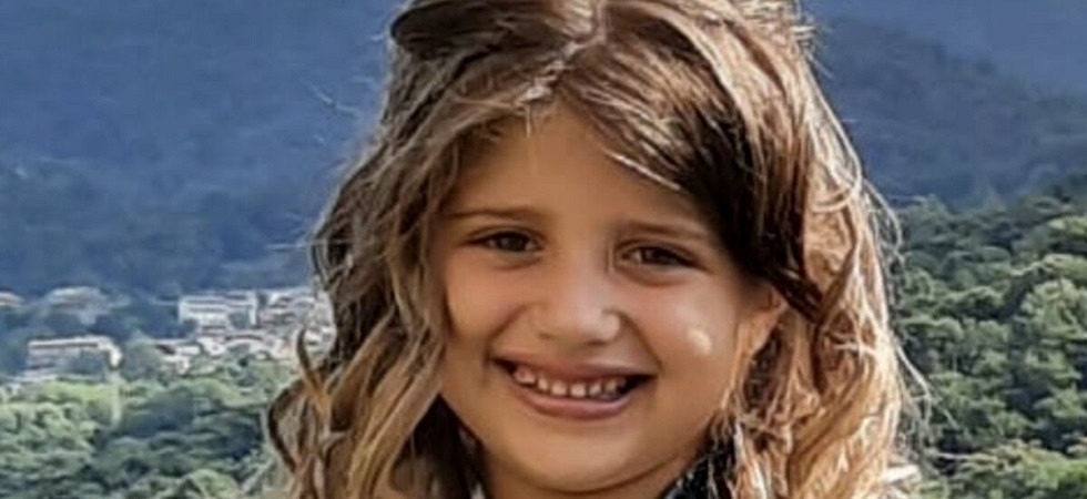 Stroncata da una malattia a soli 7 anni, comunità in lutto per la piccola Adele Coppetti: “Addio piccolo angelo”