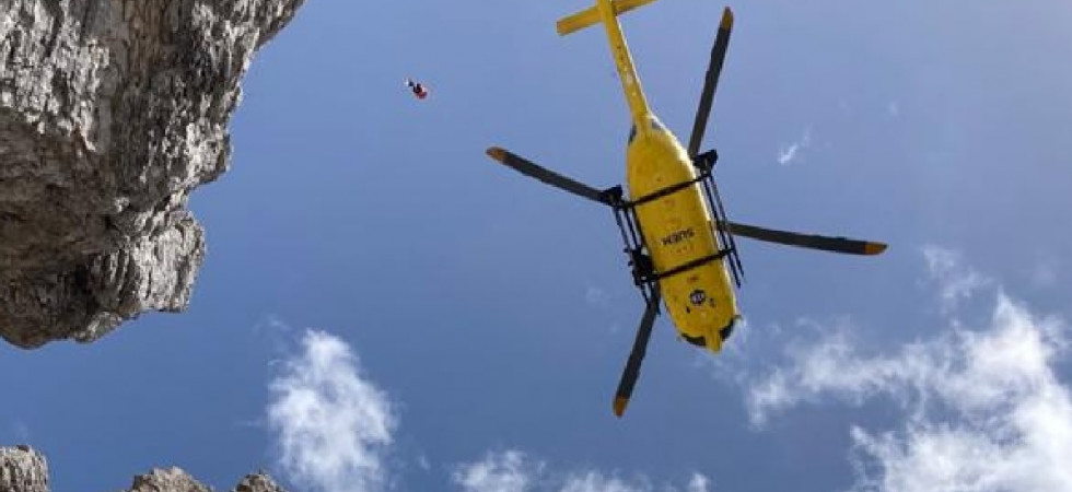 Crisi di panico a 2mila metri di quota, escursionista 32enne recuperata con l'elicottero