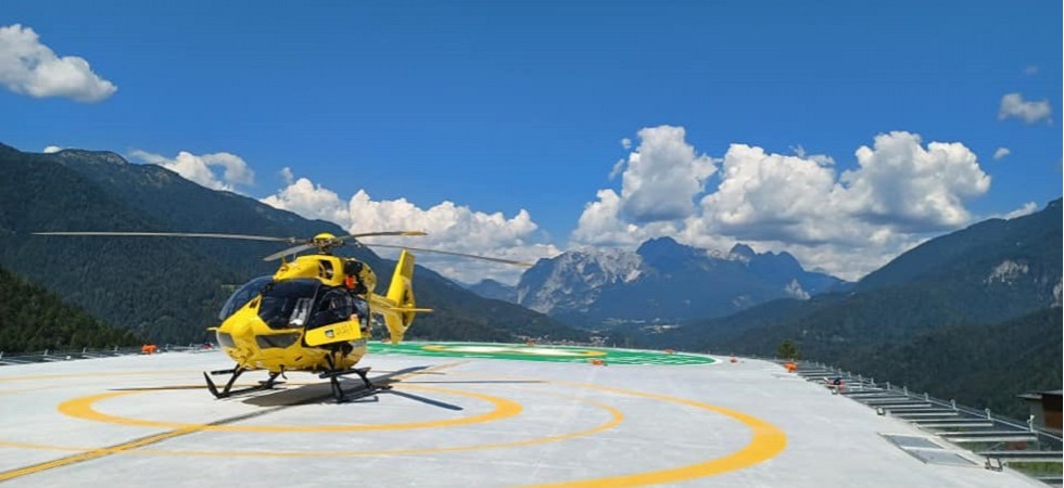 E' disidratata e affaticata con una crisi di panico, soccorsa una 48enne sulla Ferrata Eterna della Marmolada