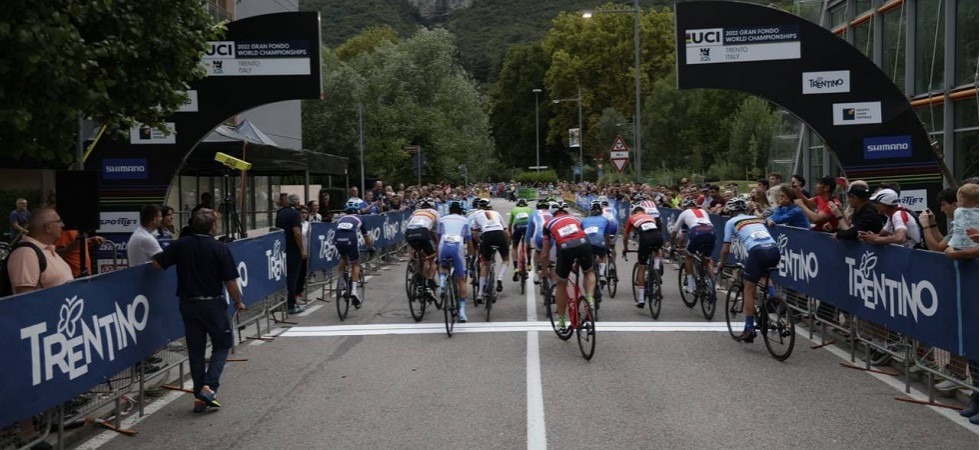 Il team Slovenia 1 è campione del mondo nella staffetta a squadre del campionato del mondo per cicloamatori a Trento