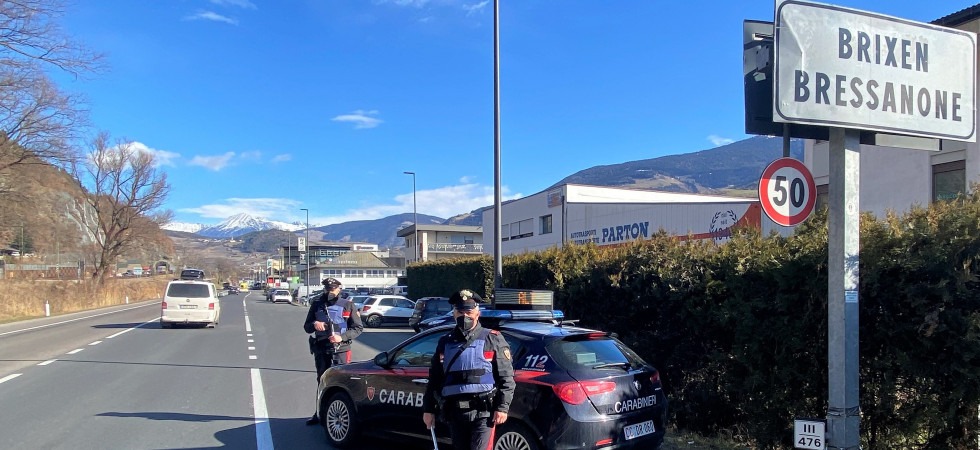Sorpreso a rubare generi alimentari al supermercato: arrestato per furto aggravato un 29enne