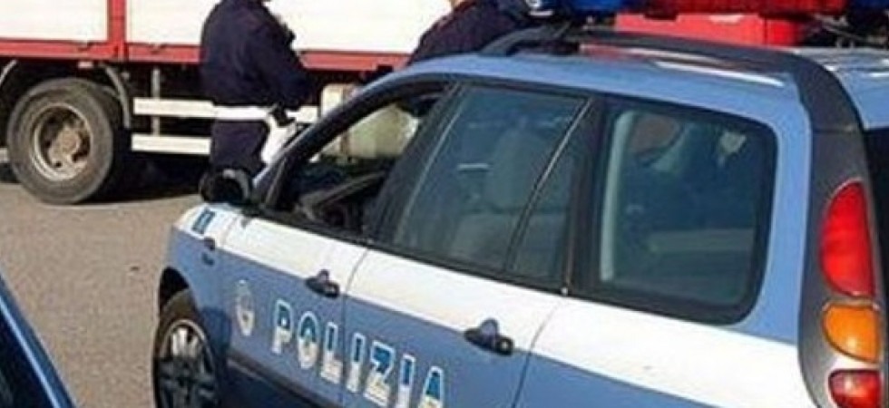 Ubriaco al volante di un mezzo pesante in A22, ritirata la patente all'autista
