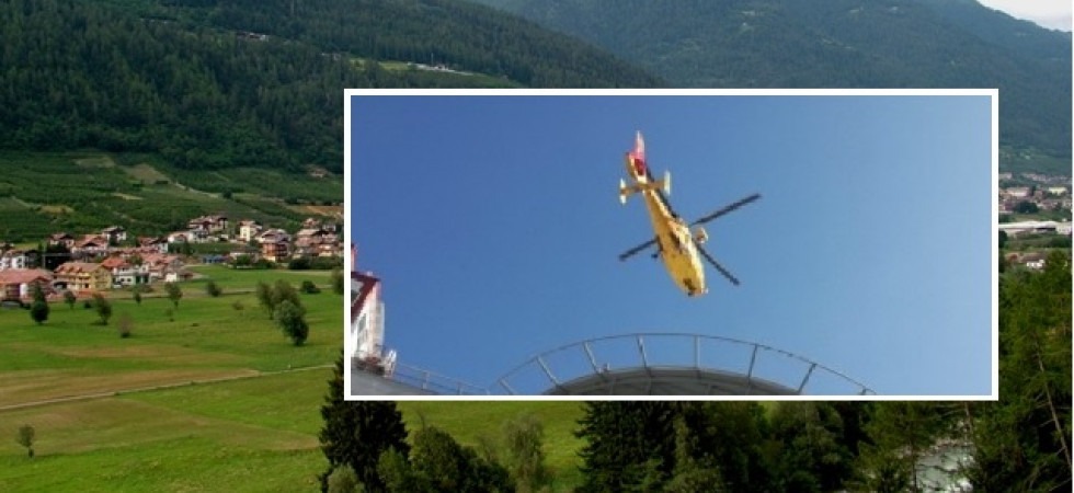 Cade in casa e sbatte violentemente la testa, 20enne trasportato in elicottero all'ospedale di Trento