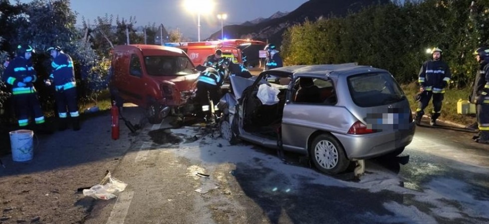 Violento frontale sulla Sp73, due persone coinvolte: un ferito trasportato in elicottero all'ospedale di Trento