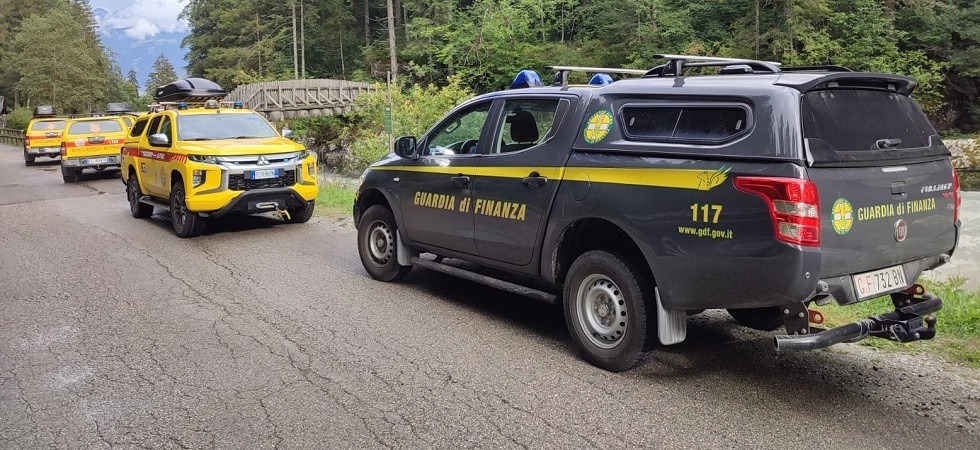 Trovato senza vita in un bosco, Franco Galli era uscito per cercare funghi: l'allarme lanciato dalla moglie