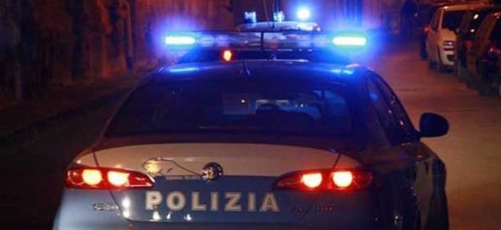 Evade dai domiciliari per rubare 66 pacchetti di sigarette