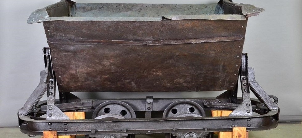 Restaurato un vagoncino per il trasporto della torba ritrovato a Fiavé: “Nei racconti degli anziani il ricordo del 'trenin'”