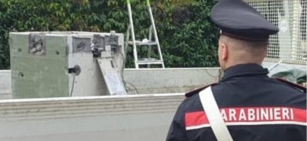 Sorpreso con un bancomat sventrato caricato su un camion rubato in Trentino