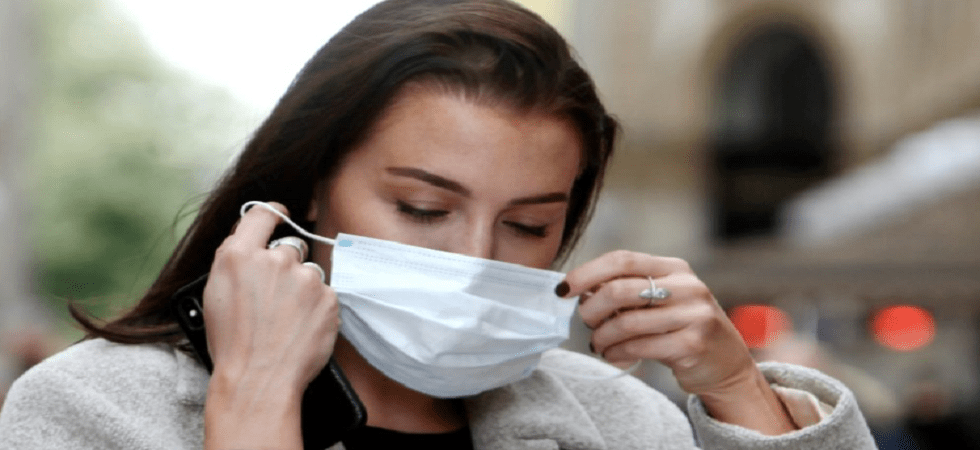 Covid, aumentano i casi e in Veneto la mascherina torna raccomandata''