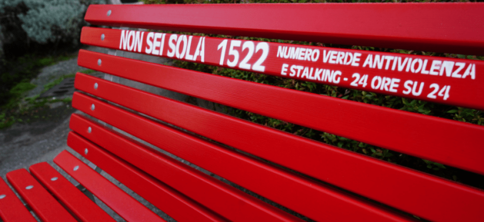 Violenza sulle donne, l'appello: Sono sorella di una vittima, di una ragazza che non vive più