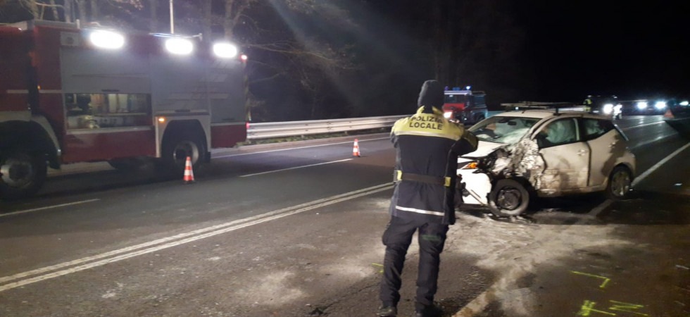 Schianto tra cinque auto sulla statale del Caffaro (VIDEO e FOTO), tre feriti e disagi alla viabilità