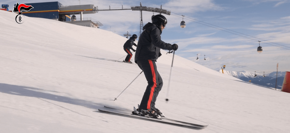 Discese lungo piste chiuse, velocità troppo elevate e poca attenzione con gli sci
