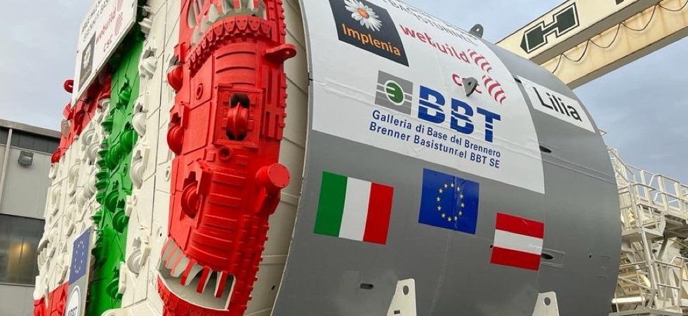 I bambini "battezzano" la fresa per la galleria di base del Brennero