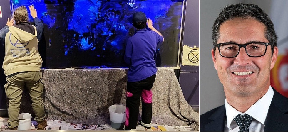 Acquario imbrattato di 'nero' al Museo di Bolzano, Kompatscher approva l'azione degli eco-attivisti
