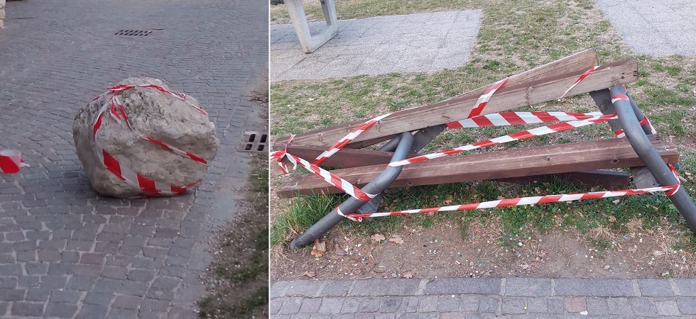 Vandali in azione al parco di Mattarello, distrutta una panchina