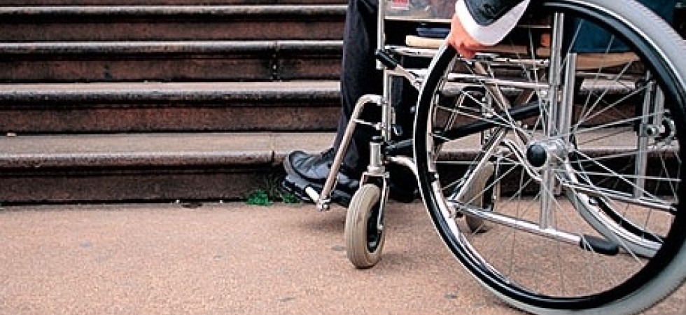 Disabili, dal Governo stop anche al bonus per i lavori anti barriere negli edifici