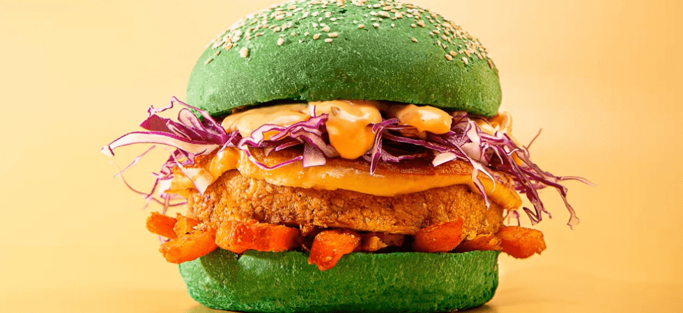 Il primo hamburger di grillo arriva a Milano: “Buono, divertente e sostenibile”