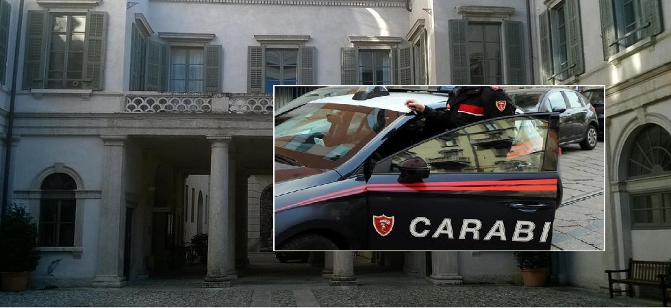 C'è il consiglio ma i ladri entrano in Comune e rubano due computer
