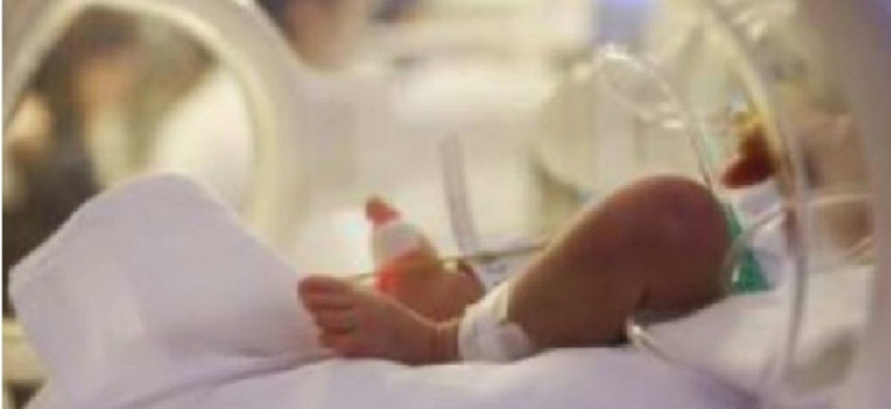 La pappa le va di traverso: bimba di soli 8 mesi muore dopo 6 giorni di agonia